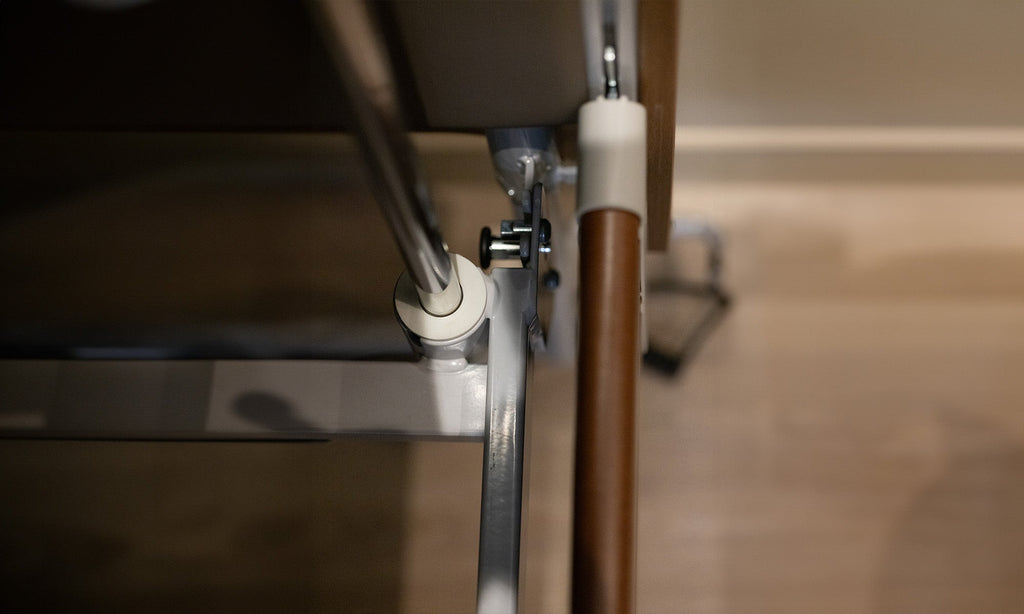 Opera Beds Telescopic Medical IV Drip Stand - Bed Mounted Infusion Pole - Detail View 4